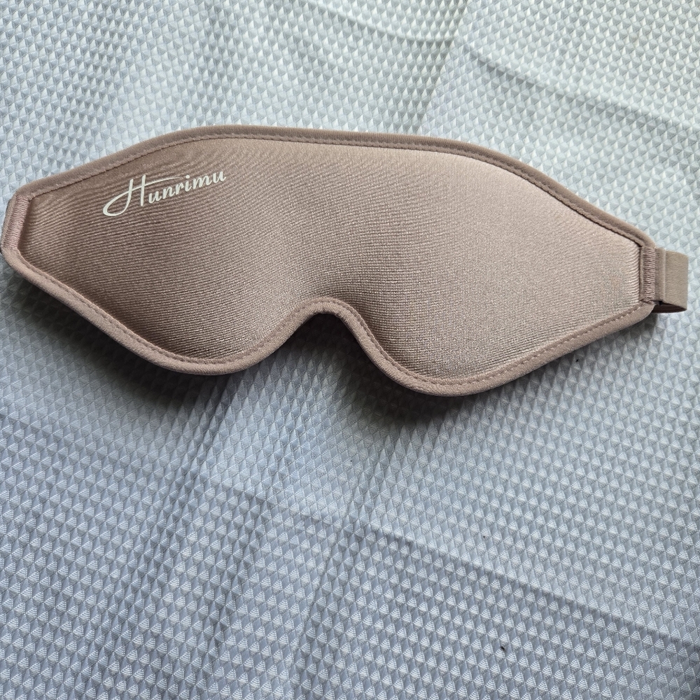 3-D Sleep Mask